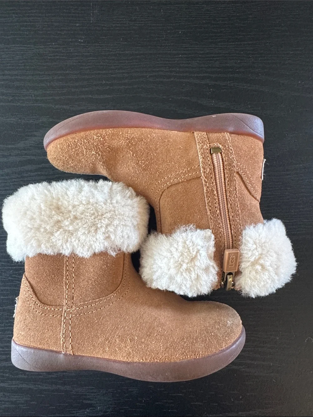 N/A toddler ugg